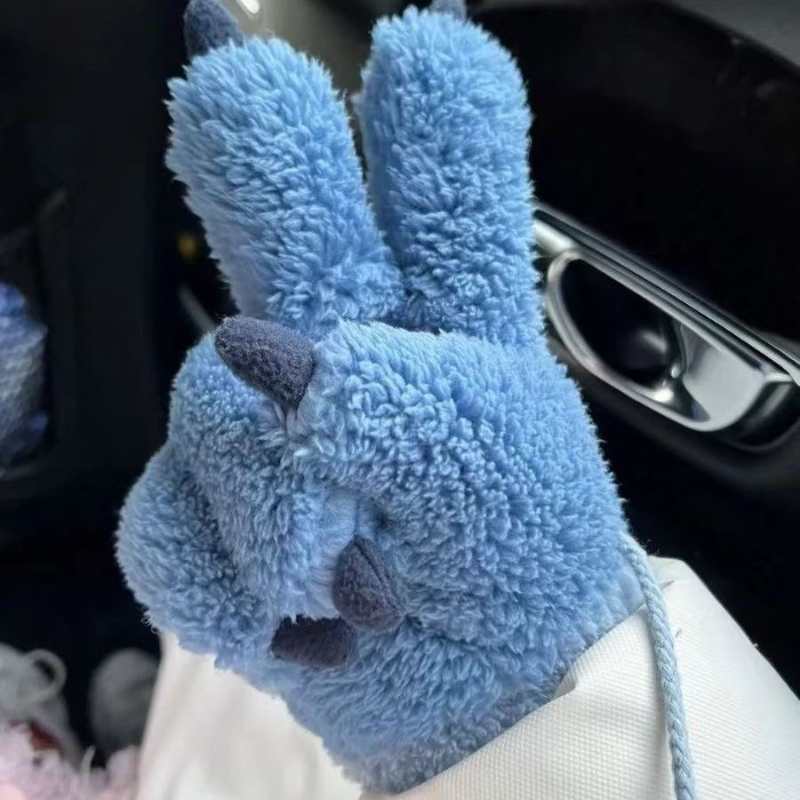 Stitch Furry Paw Gloves – Cute Disney-Inspired Star Plush Mittens