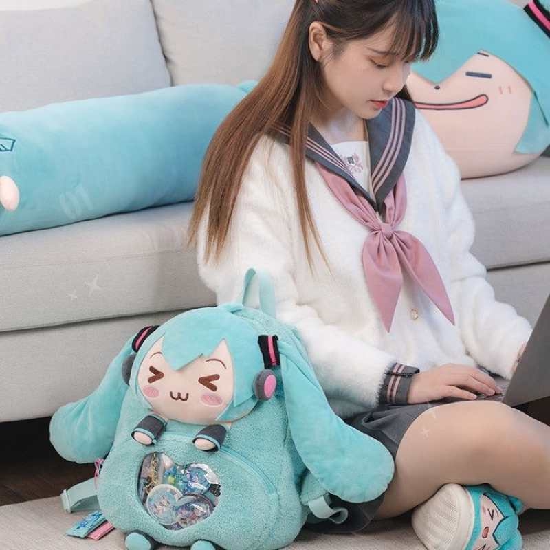 Official Moeyu Hatsune Miku Squinty-Eyes Plush Backpack – Cute Miku Mini Ita Bag