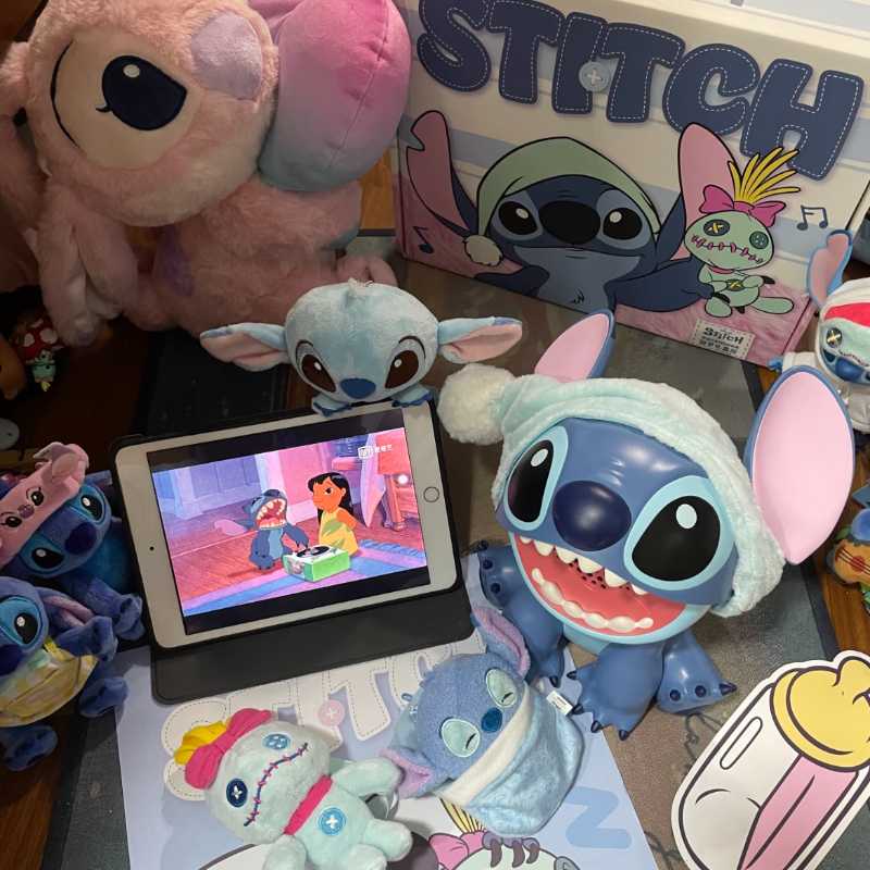 Stitch Figure Bluetooth Speaker Doll – Cute Couple Birthday Gift, Unique Christmas & Valentine’s Day Present for Friends