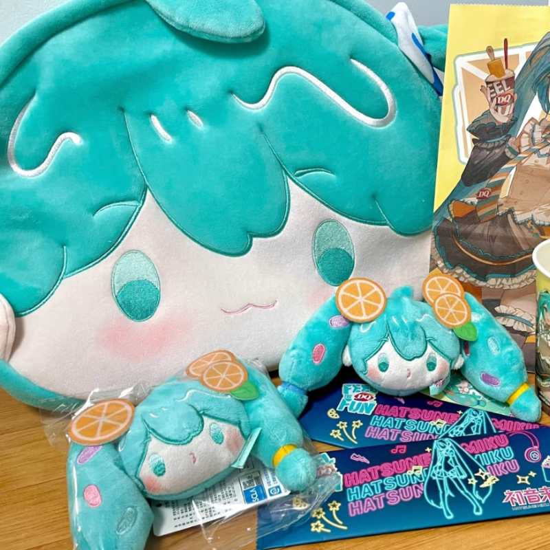 DQ x Hatsune Miku Official |Limited Edition Plush Keychain & Anime Backpack